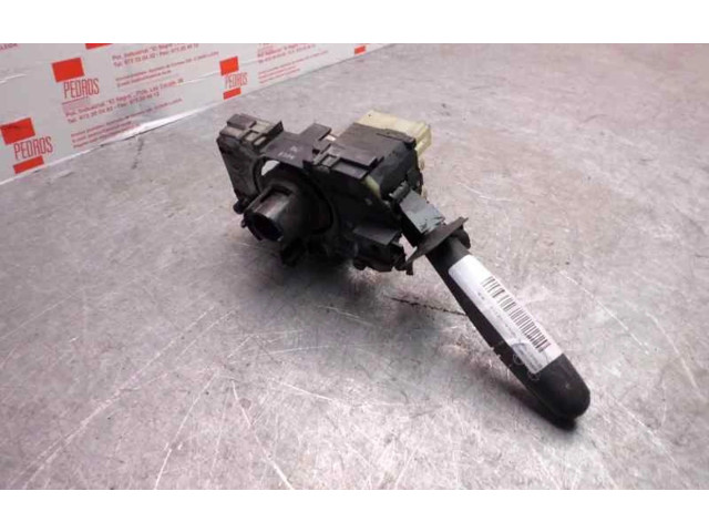 Ручка стеклоочистителей    Renault Trafic I