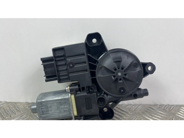 Передний двигатель механизма для подъема окон