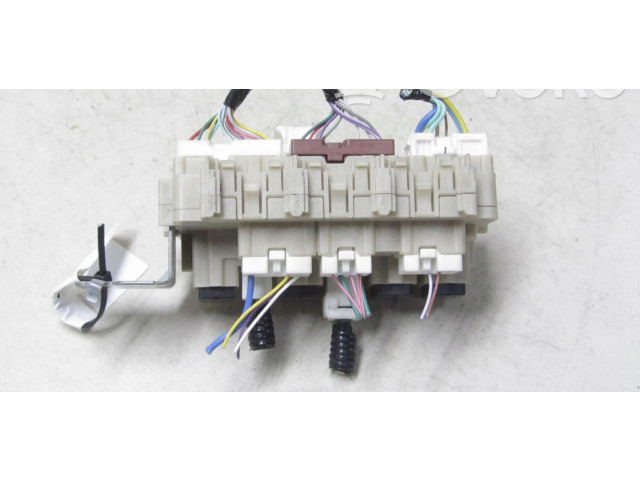 Pojistková skříňka Nissan X-Trail T32 2014