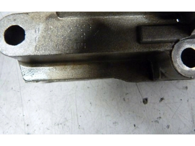 Масляный насос   03G115105  Skoda Octavia Mk2 (1Z) 