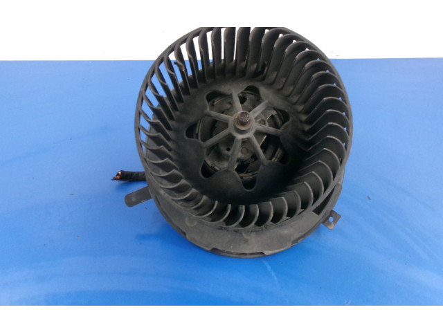 Вентилятор печки Volkswagen Caddy