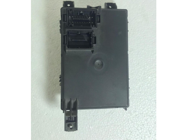 Блок предохранителей 517817580, 00517817580   Fiat Grande Punto    