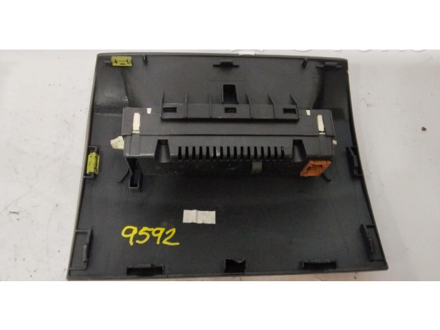 Дисплей 9680939077 Citroen Berlingo