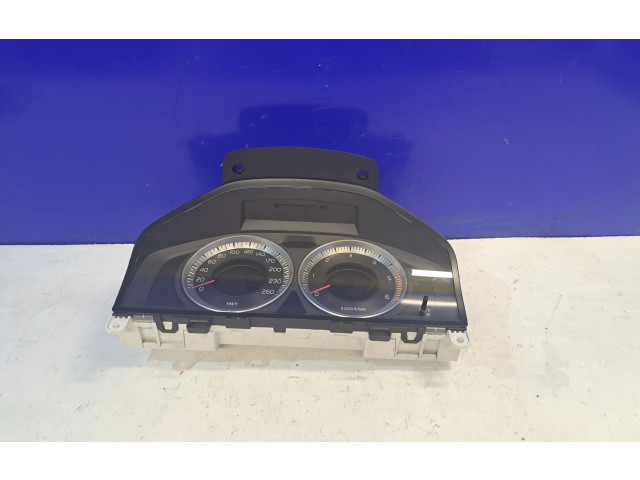 Панель приборов 31343325   Volvo S80       