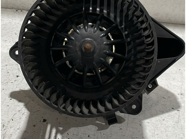 Вентилятор печки       Lancia Ypsilon
