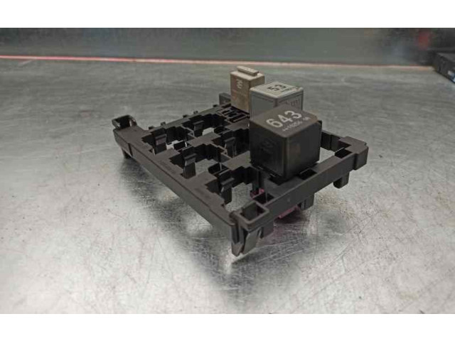 Pojistková skříňka Řídící jednotka BSM 1T1937503A   Volkswagen Caddy 2010