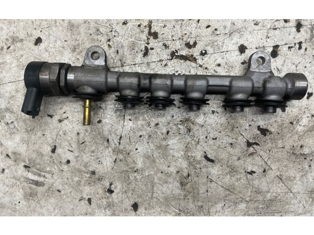 Vstřikovací lišta 28556CD000   Nissan 350Z    VQ35DE 