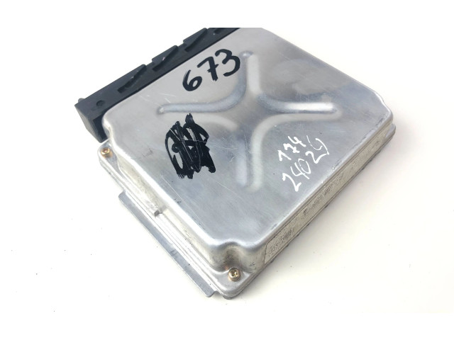 Блок управления двигателя MB079700-8831   Volvo V70