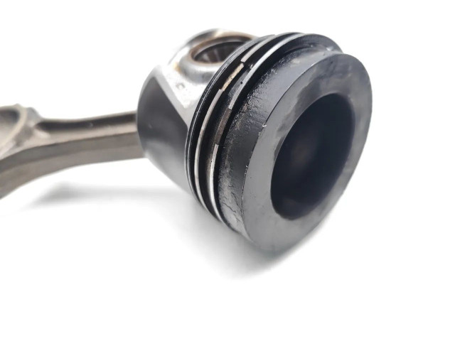  Поршень с шатуном CBBB CBBB  Skoda Superb B6 (3T)  