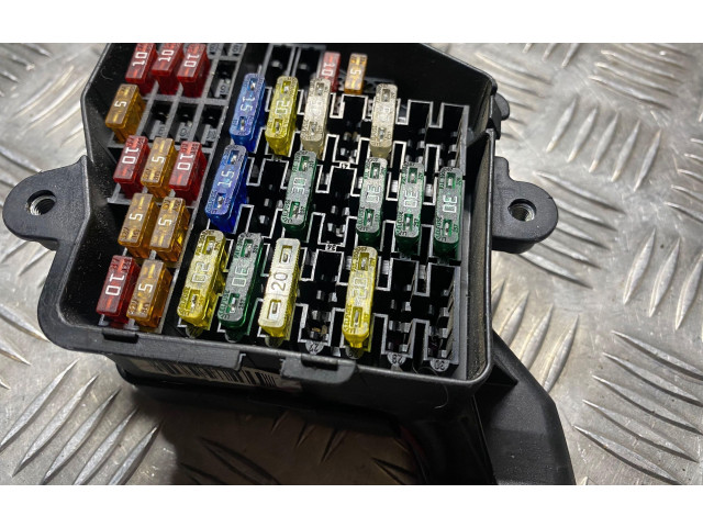 Блок предохранителей 0437220 Audi A6 S6 C5 4B