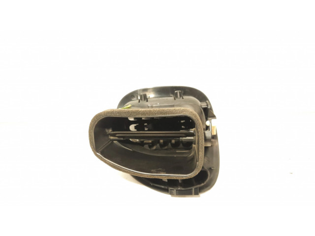 Боковая воздушная решётка