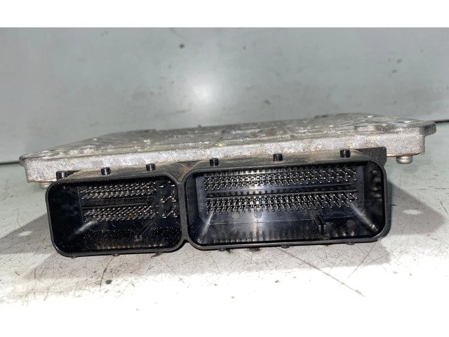 Блок управления двигателя 22611AP840, 2758009842 Subaru Outback