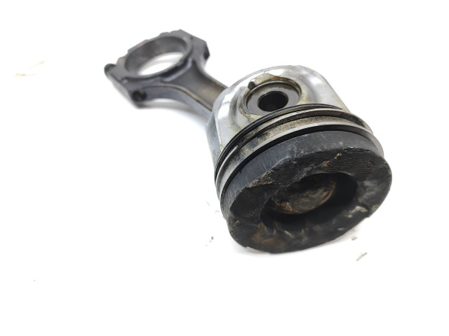 Píst 0217158 Toyota Land Cruiser (J200)