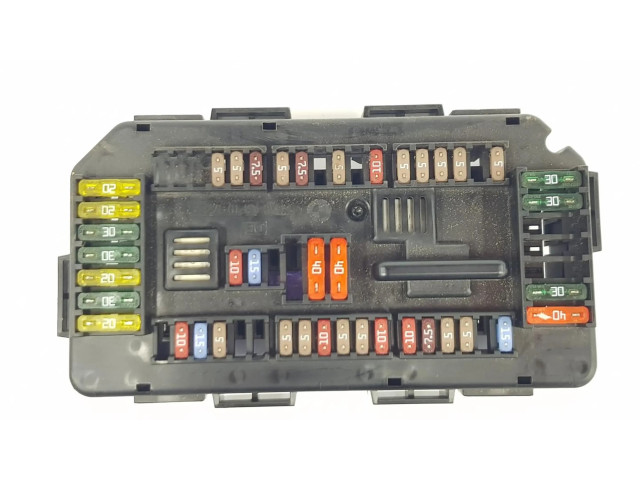   Pojistková skříňka 61149337879   BMW 4 F36 Gran coupe 2013