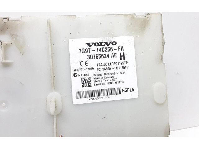 Блок предохранителей 7G9T14C256FA, 30765624 Volvo V70