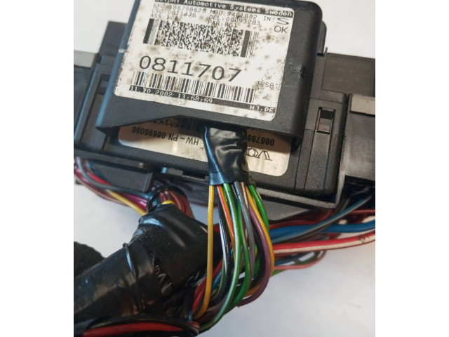 Блок предохранителей  9162316   Volvo V70    