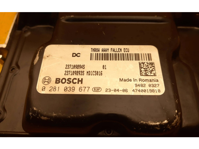 Řídící jednotka 237109893S, 237109894S   Renault Captur 2013