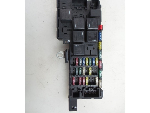Блок предохранителей     Volvo V70    