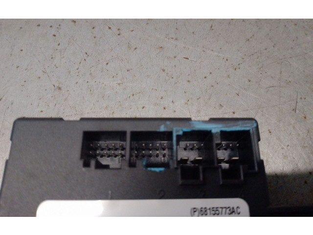 Блок управления P68155773, 2841585401300   Fiat Freemont