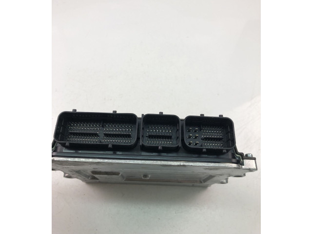 Блок управления двигателя 32313937, UK709   Volvo XC60