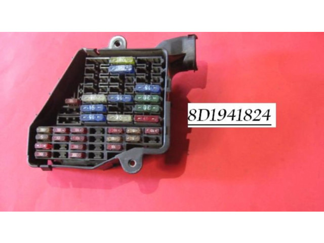 Pojistková skříňka 8D1941824 Audi 100 S4 C4 1993