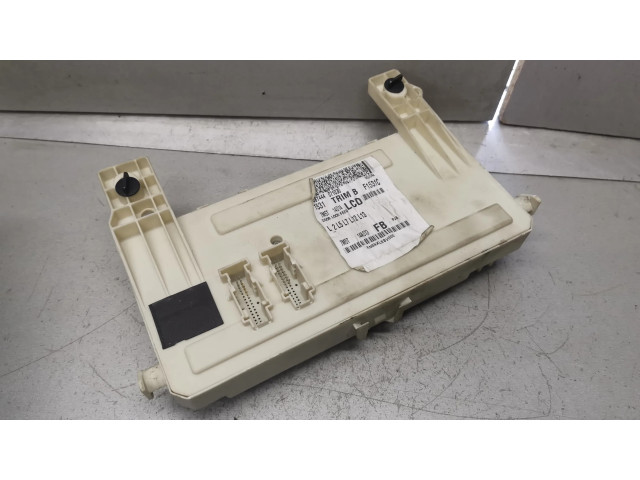 Блок предохранителей 7M5T14A073FB   Ford Focus    