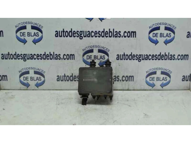 Блок АБС 1K0907379AA Volkswagen Jetta V 2005 - 2010 года