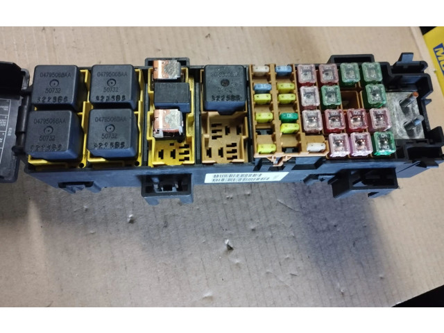 Блок предохранителей Jeep Grand Cherokee (WK)