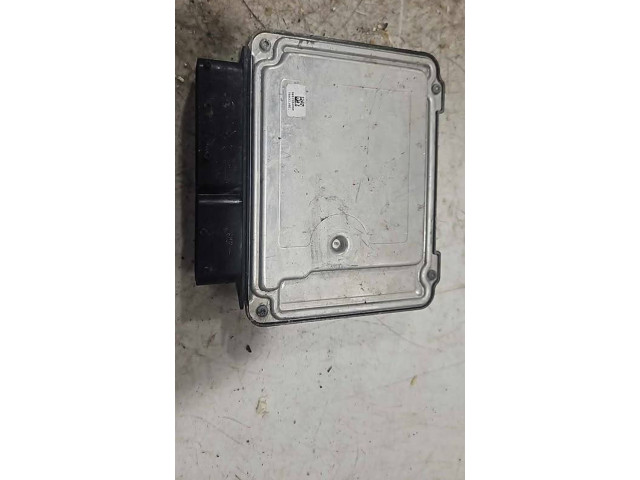 Блок управления двигателя 045906013B, 045906013E   Skoda Fabia Mk2 (5J)