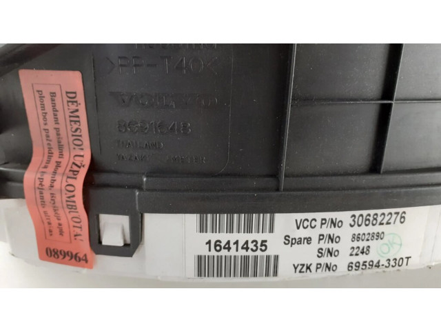 Панель приборов 30682276, 8602890   Volvo XC90       