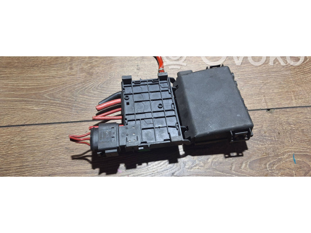 Блок предохранителей 1j0937550 Audi A3 S3 8L