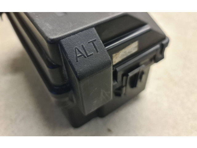 Блок предохранителей 8231009120, 06C28N SsangYong Kyron