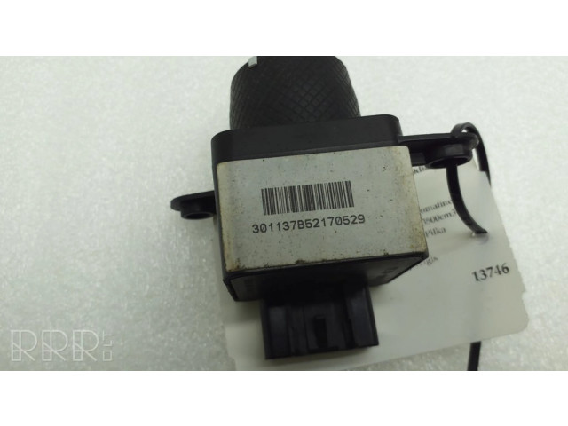 Включатель скорости стеклоочистителей 301137B52170529   Hummer H3