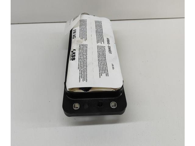 Подушка безопасности пассажира 8V0880204E Volkswagen Golf VII