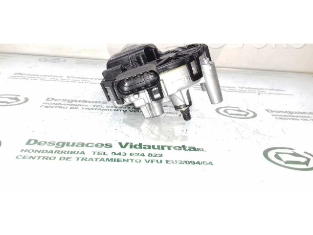 Моторчик дворников 67673405319, 0390241770    BMW X3 E83