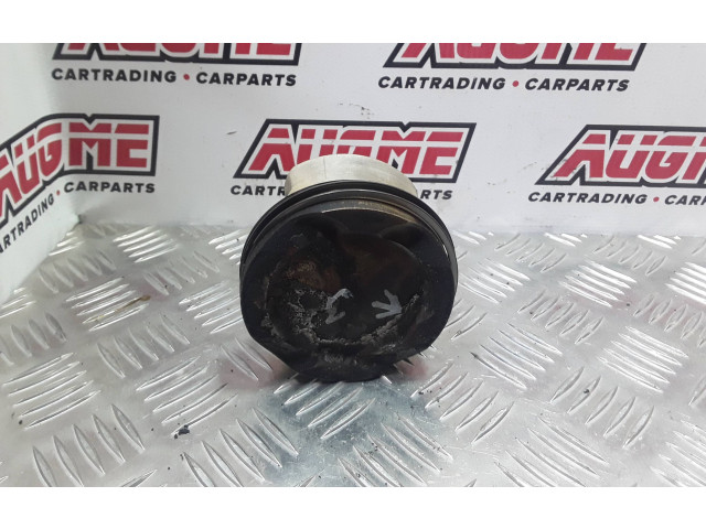 Píst 89L106 BMW X6 M pro benzínový motor 4.4