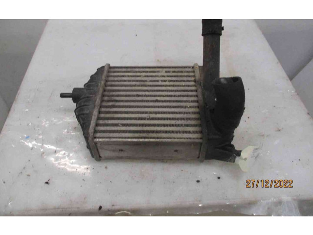 Интеркулер 46836770, 22202672 Fiat Idea