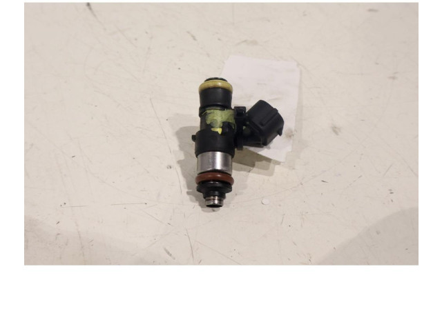 Форсунка 0280158831    Volkswagen PASSAT B7  CDG 