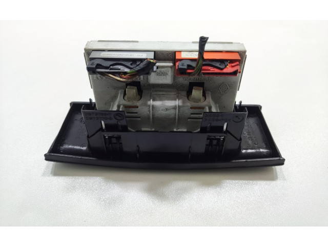 Дисплей       Renault Trafic II (X83)