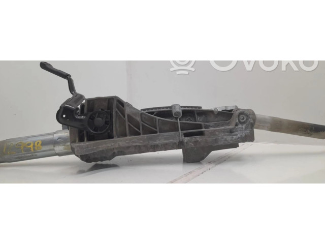 Volant Infiniti Q30 2015 A2464608801  