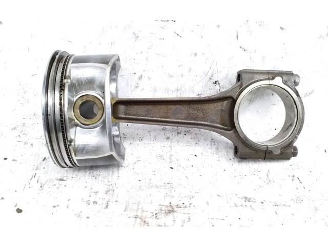  Поршень с шатуном    Chrysler 300 - 300C  