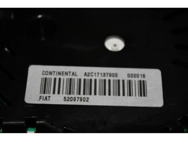 Přístrojová deska Alfa Romeo Giulia 2010