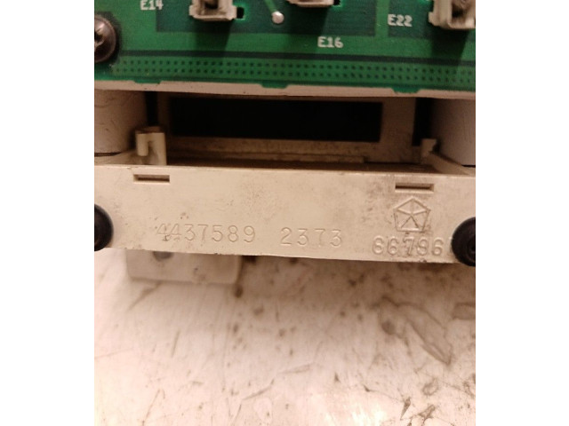 Přístrojová deska Chrysler Voyager 1990 4437589, 66796