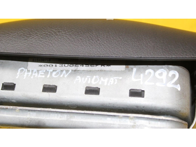 Подушка безопасности водителя 3D0880201BC   Volkswagen Phaeton