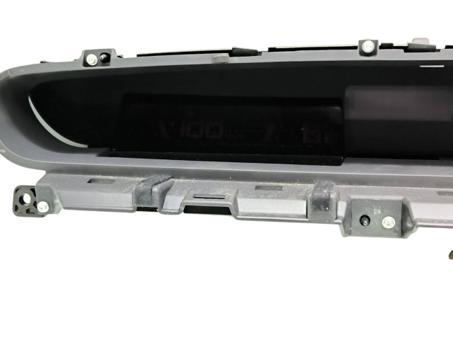 Přístrojová deska Toyota Prius (XW30) 2012 8380047A30