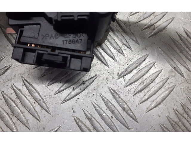 Переключатель дворников 173647 Daihatsu Cuore