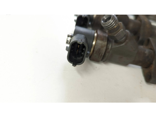 Vstřikovač 8200084534 Renault Vel Satis pro naftový motor 2.2