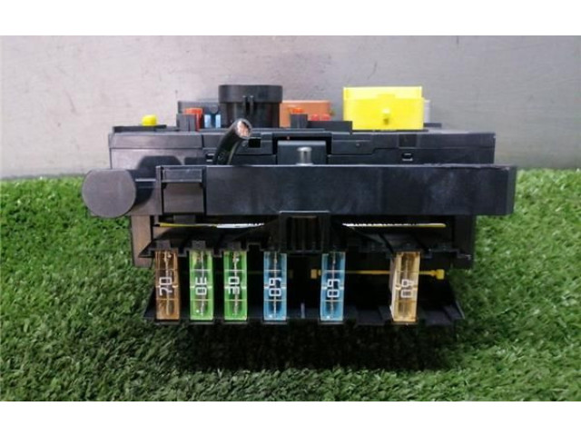 Блок предохранителей  BSML11, 9664055780   Peugeot 207    