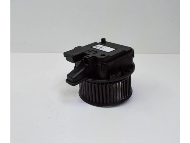 Vstřikovač 4M1820021B Audi A4 S4 B9 8W CYMC