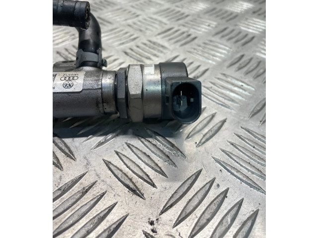 Топливная рампа 03L130089Q, 2J00000561   Audi A6 S6 C7 4G   для двигателя Cgl